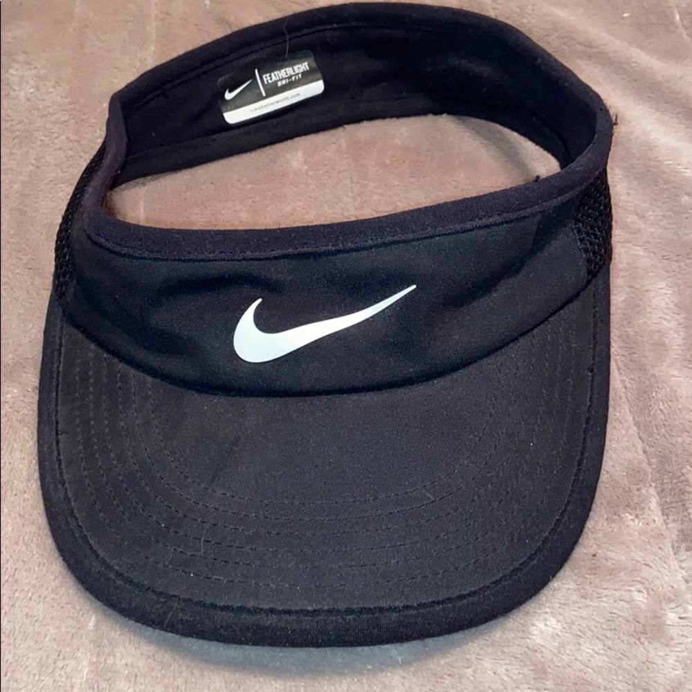 Black Nike visor